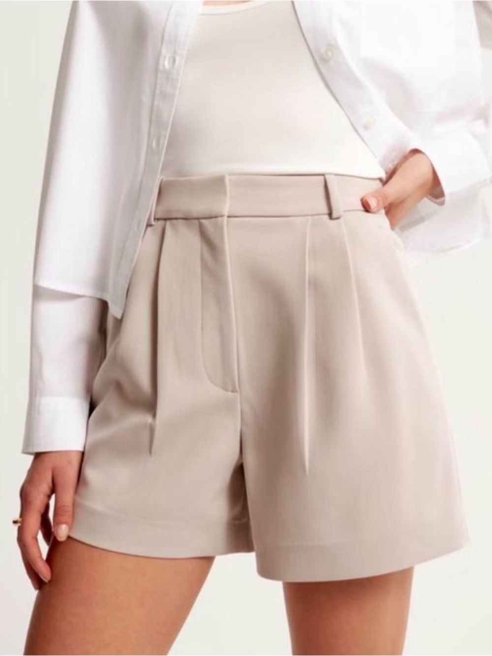 Abercrombie Pleated High Rise Trouser Shorts Women's Size 0 or 25 Waist